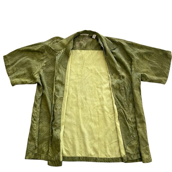 SOLD Tommy Bahama 100% Silk Vivid Green Tropical Print Button Down Shirt - Picture 5 of 9